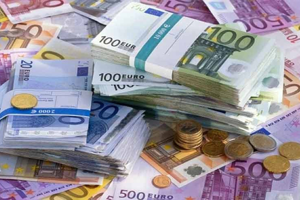 'Dolar ve euro'nun yükselişi engellenemiyor; Yeni rekor